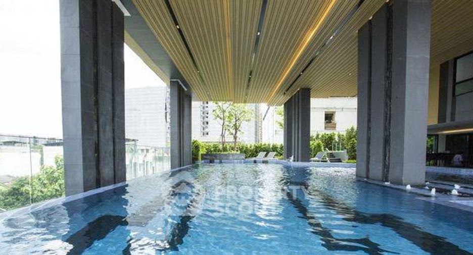 For sale 2 bedrooms condo in Bang Phlat, Bangkok
