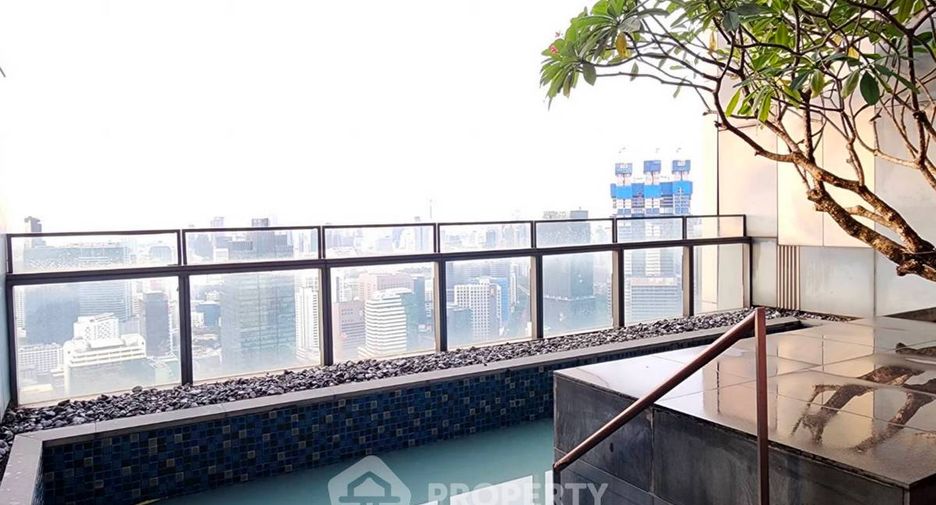 For rent 4 bedrooms condo in Sathon, Bangkok