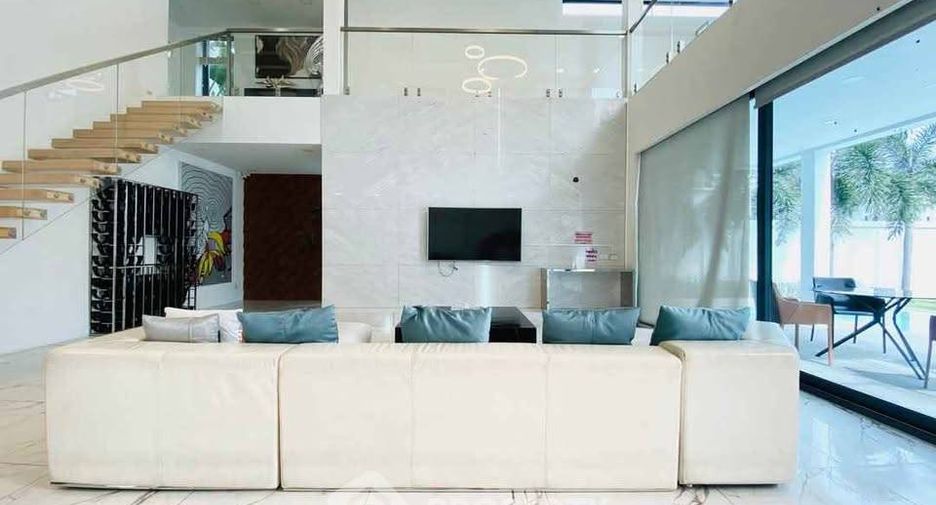 For rent 6 bedrooms house in Bang Lamung, Chonburi
