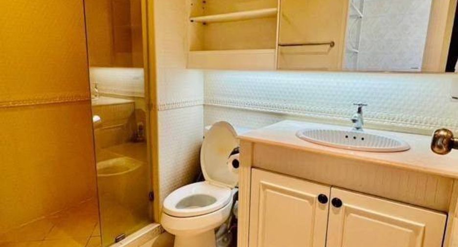 For sale 1 bed condo in Khlong San, Bangkok