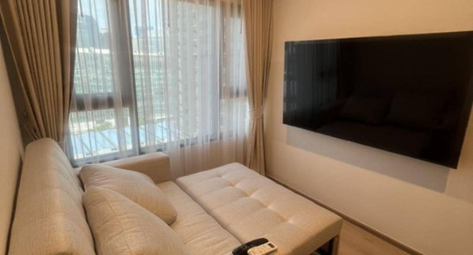 For sale 1 bed condo in Khlong Toei, Bangkok