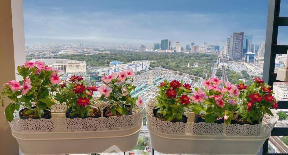 For sale 1 bed condo in Phaya Thai, Bangkok
