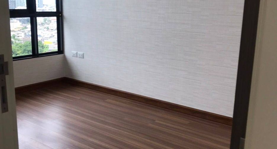 For sale 2 bedrooms condo in Khlong San, Bangkok