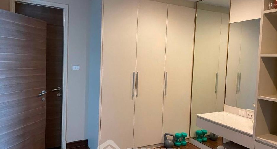 À vendre 1 chambre condo à Yan Nawa, Bangkok