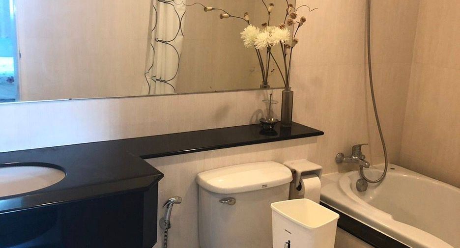 À vendre 2 chambres condo à Watthana, Bangkok