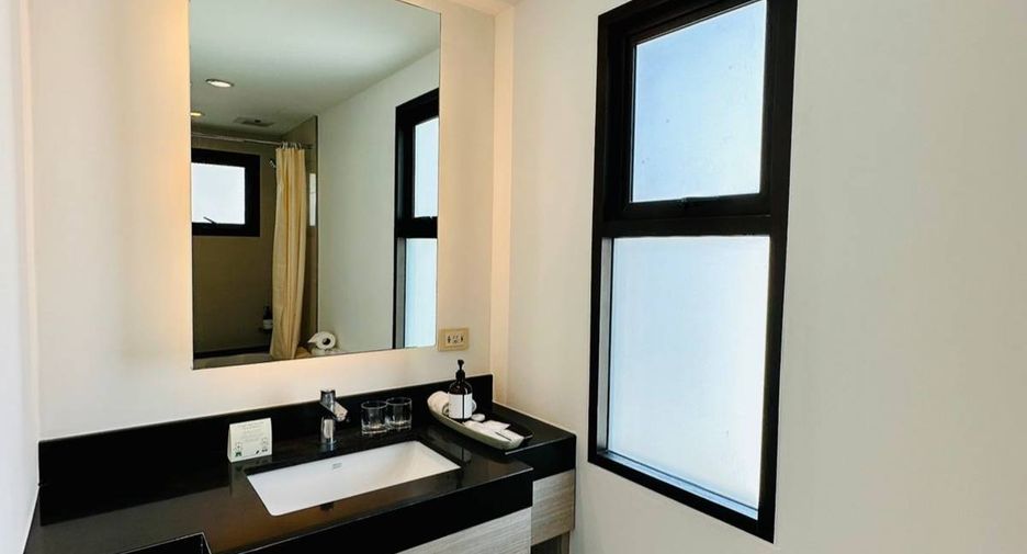 For rent 2 bedrooms apartment in Sathon, Bangkok