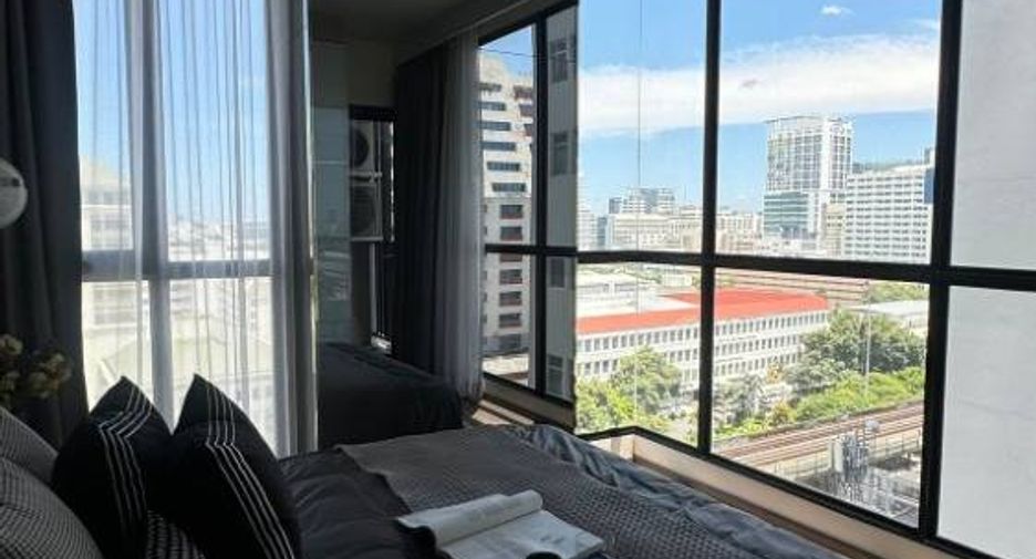 For sale 1 bed condo in Ratchathewi, Bangkok