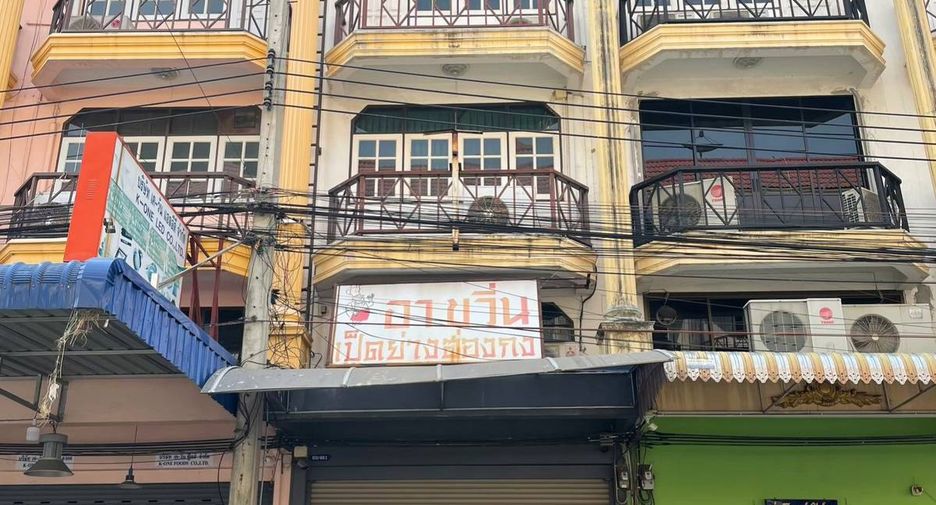 For sale 3 bedrooms townhouse in Bang Bon, Bangkok