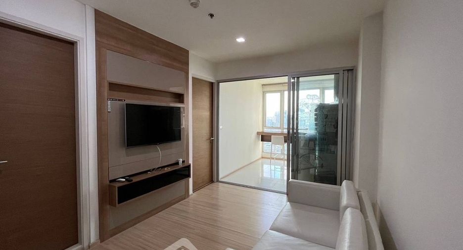 For sale 1 bed condo in Phra Khanong, Bangkok