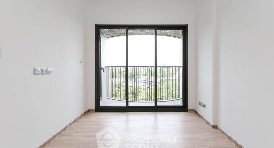 For sale 1 bed condo in Suan Luang, Bangkok