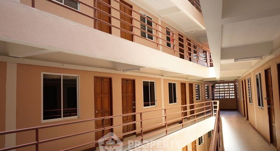 Apartamento en venta de 10 habitaciones en Bang Lamung, Chonburi