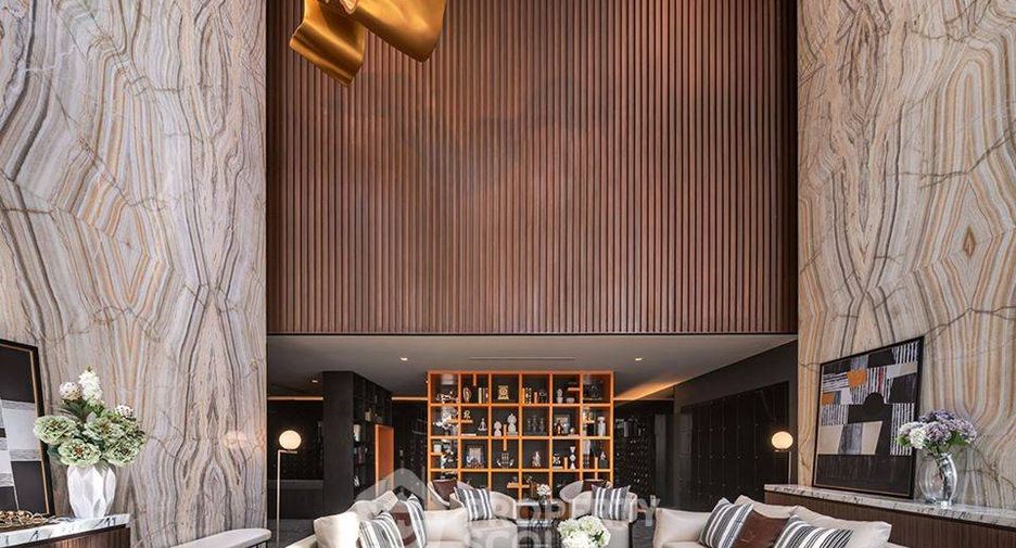 For sale 1 bed condo in Phra Khanong, Bangkok