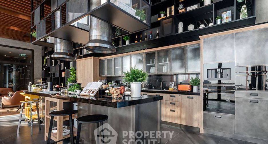 For sale 1 bed condo in Phra Khanong, Bangkok
