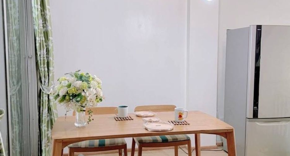 Casa adosada en venta de 3 habitaciones en Khan Na Yao, Bangkok