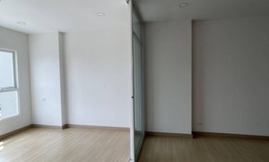 For sale 1 bed condo in Bang Kapi, Bangkok