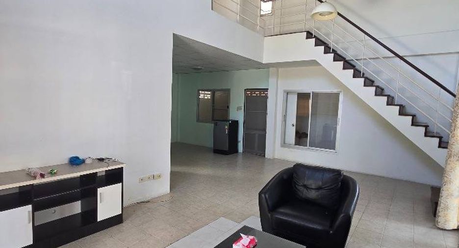À vendre 2 chambres maison à Si Racha, Chonburi