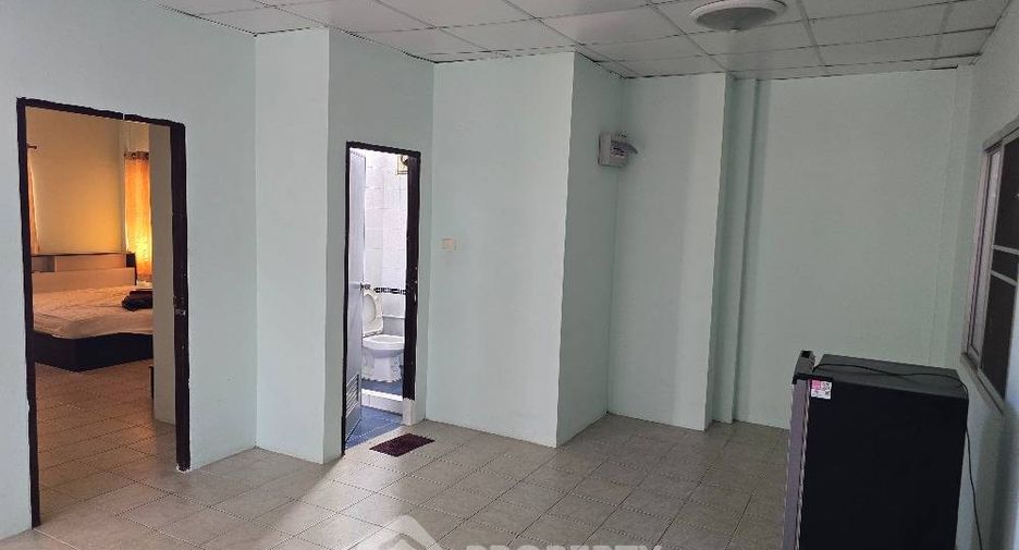 À vendre 2 chambres maison à Si Racha, Chonburi