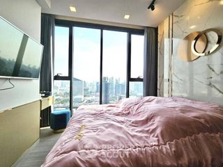 Продажа 1 кровать кондо в Хуаи Кхщанг, Бангкок
