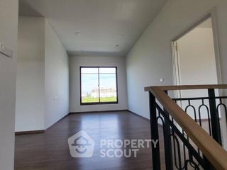 For sale 4 bedrooms house in Thung Khru, Bangkok
