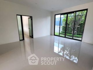 For sale 4 bedrooms house in Thung Khru, Bangkok
