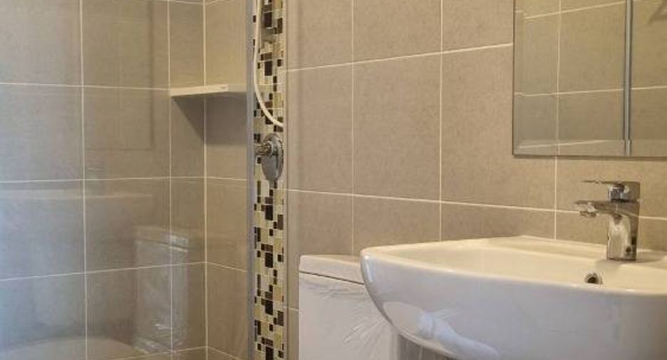 For sale 1 bed condo in Bangkok Noi, Bangkok