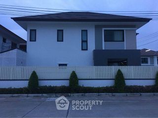 For sale 5 bedrooms house in Ban Bueng, Chonburi