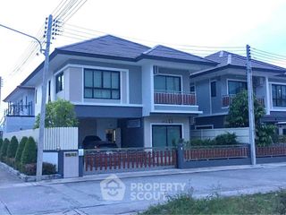For sale 5 bedrooms house in Ban Bueng, Chonburi