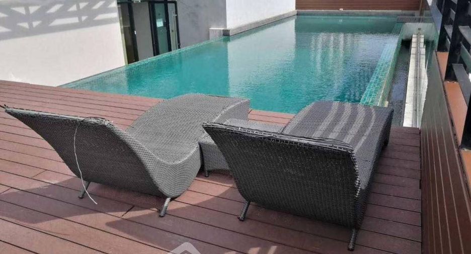 For sale 1 bed condo in Khlong Toei, Bangkok