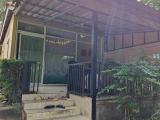 Haus zum Kauf mit 1 Zimmer in Bang Lamung, Chonburi