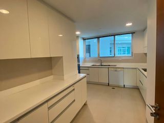 Apartment zur Miete mit 3 Zimmer in Watthana, Bangkok