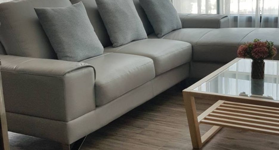 For rent and for sale 2 bedrooms condo in Si Racha, Chonburi