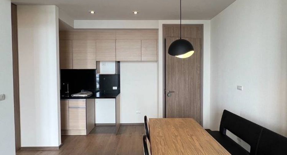 For sale 2 bedrooms condo in Khlong Toei, Bangkok