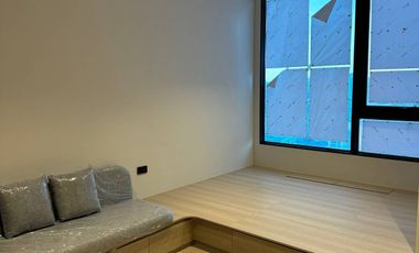 À vendre 1 chambre condo à Khlong San, Bangkok