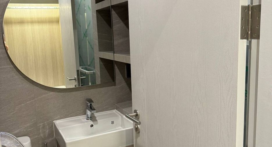 À vendre 1 chambre condo à Khlong San, Bangkok