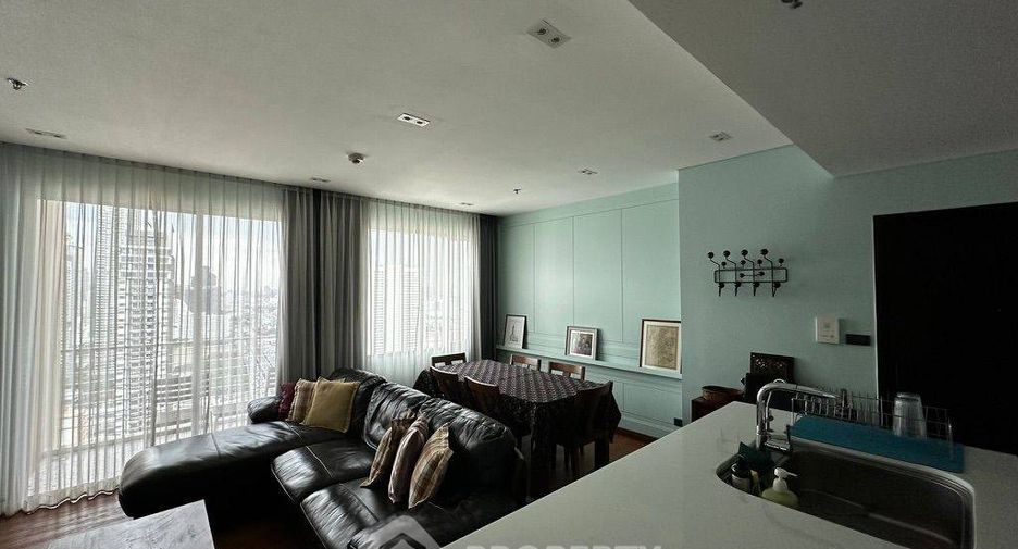 For rent 2 bedrooms condo in Khlong San, Bangkok