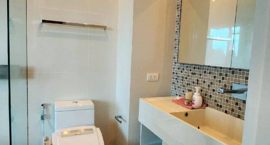 For sale 1 bed condo in Watthana, Bangkok