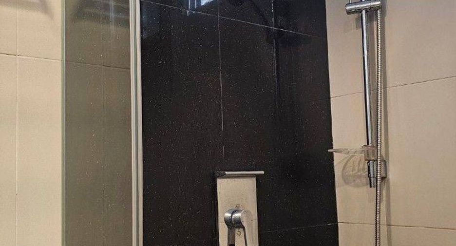 For sale 1 bed condo in Huai Khwang, Bangkok