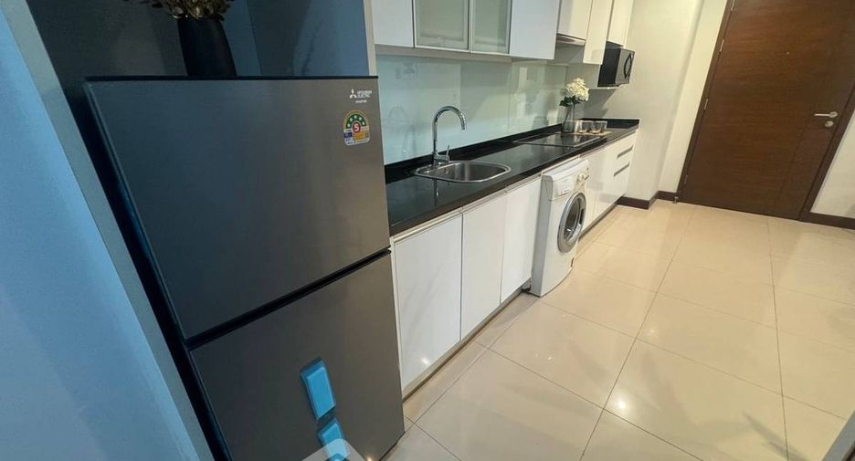 For rent 2 bedrooms apartment in Watthana, Bangkok