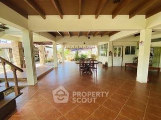 For sale 5 bedrooms house in Mueang Chon Buri, Chonburi