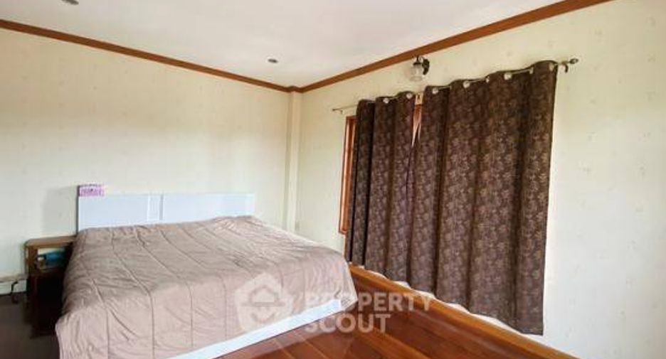 Casa en venta de 5 habitaciones en Mueang Chon Buri, Chonburi