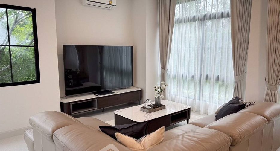 For rent and for sale 4 bedrooms house in Saphan Sung, Bangkok