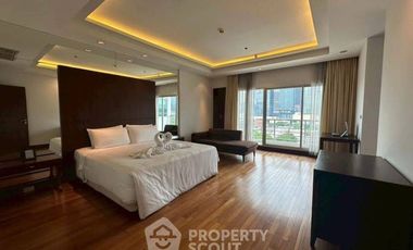 À louer 3 chambres appartement à Pathum Wan, Bangkok