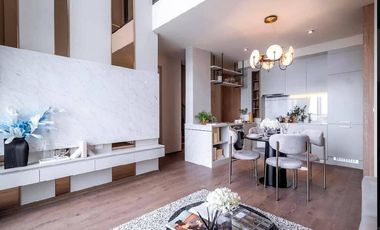 For sale 3 bedrooms condo in Khlong Toei, Bangkok