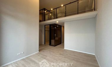 For sale 2 bedrooms condo in Huai Khwang, Bangkok