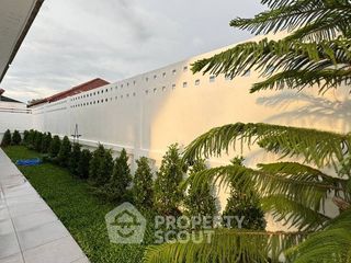 For sale 4 bedrooms house in Bang Lamung, Chonburi