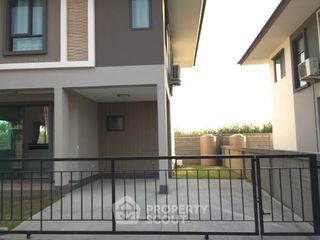 Продажа 3 спальни дом в Bang Phli, Самутпракан