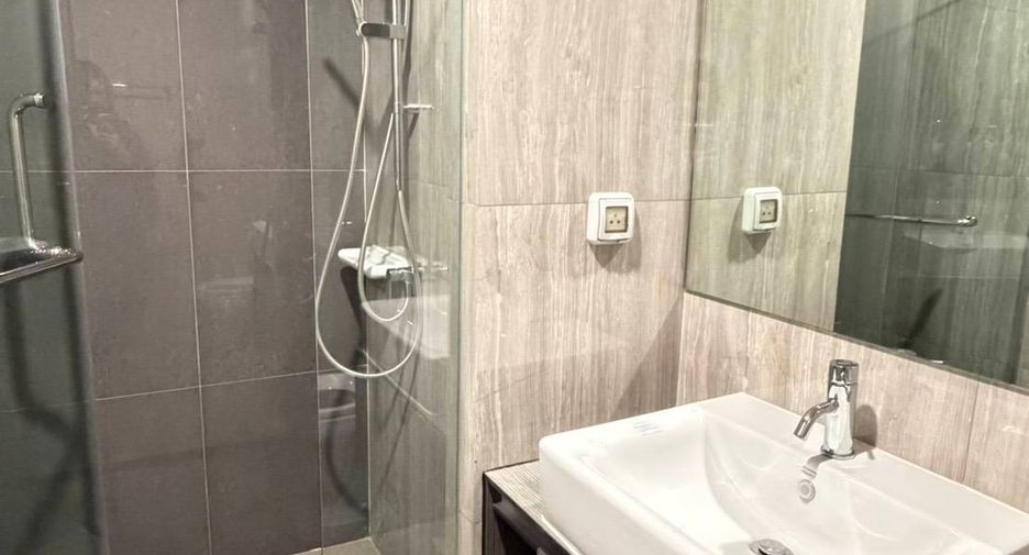 For rent 2 bedrooms condo in Phasi Charoen, Bangkok