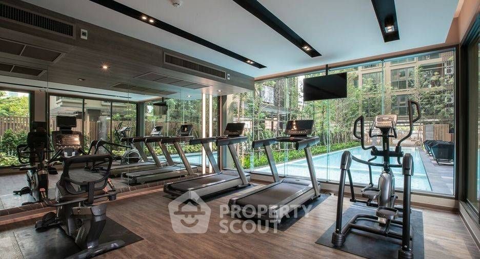 For sale 1 bed condo in Huai Khwang, Bangkok