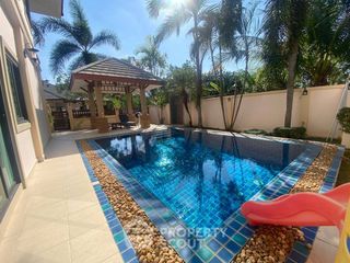 Casa en alquiler de 4 habitaciones en Bang Lamung, Chonburi