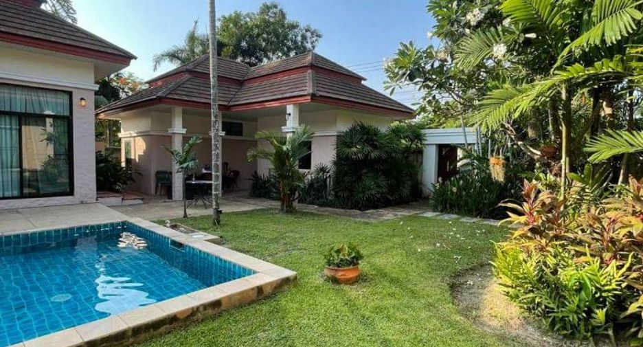 For rent 4 bedrooms villa in East Pattaya, Pattaya